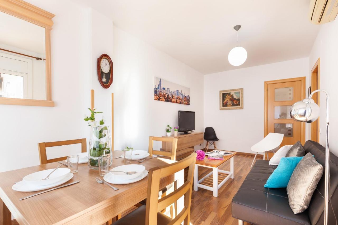 Апартаменти Click&Flat Fira Gran Via Л'Успіталет-да-Любрагат Екстер'єр фото